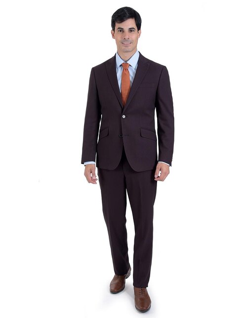 Traje Kenneth Cole Reaction corte slim fit vino 